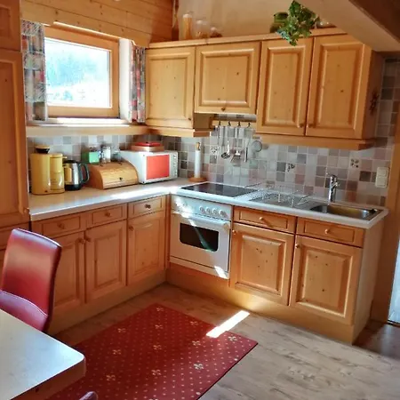 Hausberger Apartman *